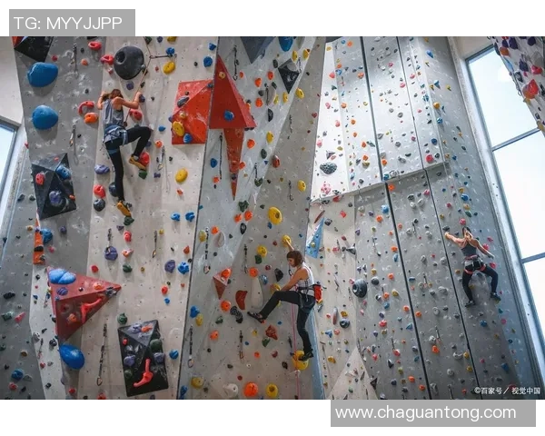 杭州攀岩队与西安攀岩队赛后复盘探讨团队协作的成功与不足