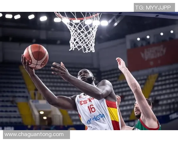 重庆篮球队在欧锦赛积分榜上以70分稳居第一名展现强劲实力